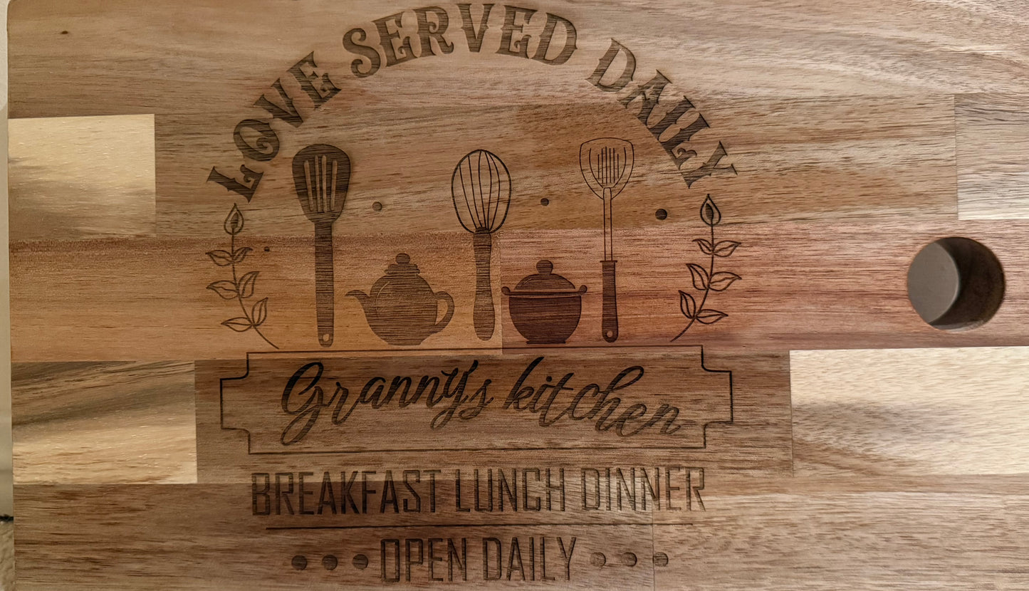 Cheeseboard with custom engraving 35x20cm