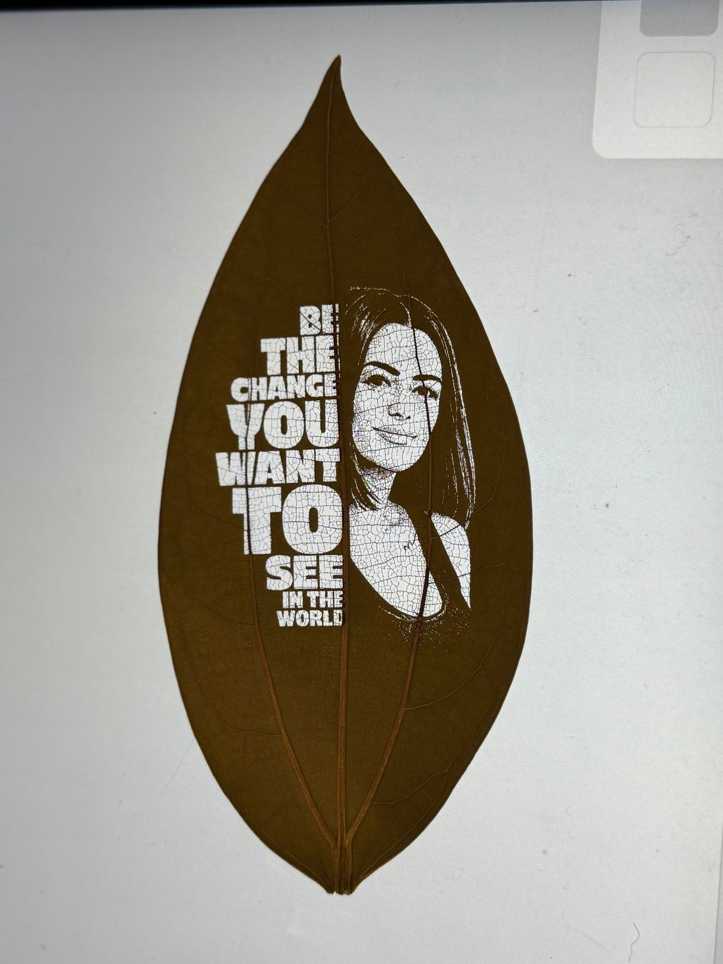 Leaf with custom photo engraved