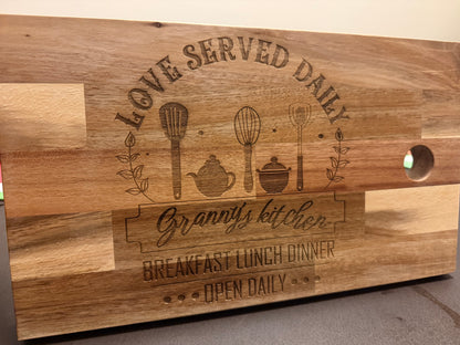 Cheeseboard with custom engraving 35x20cm
